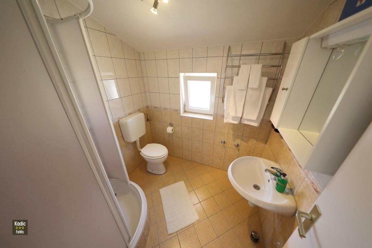 Apartment Josip Vir Exteriör bild
